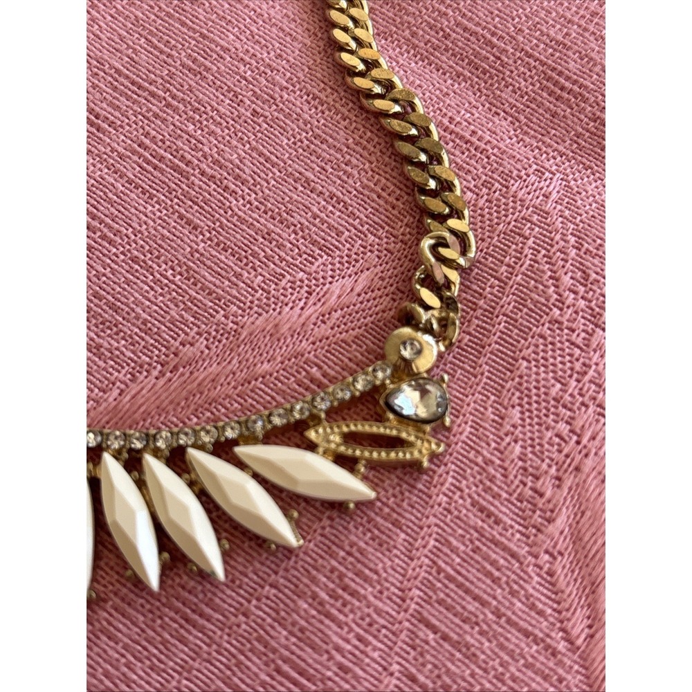 Henri Mendel Statement Necklace Gold Toned & Cream Color 17" Missing 2 Stones - Picture 8 of 8